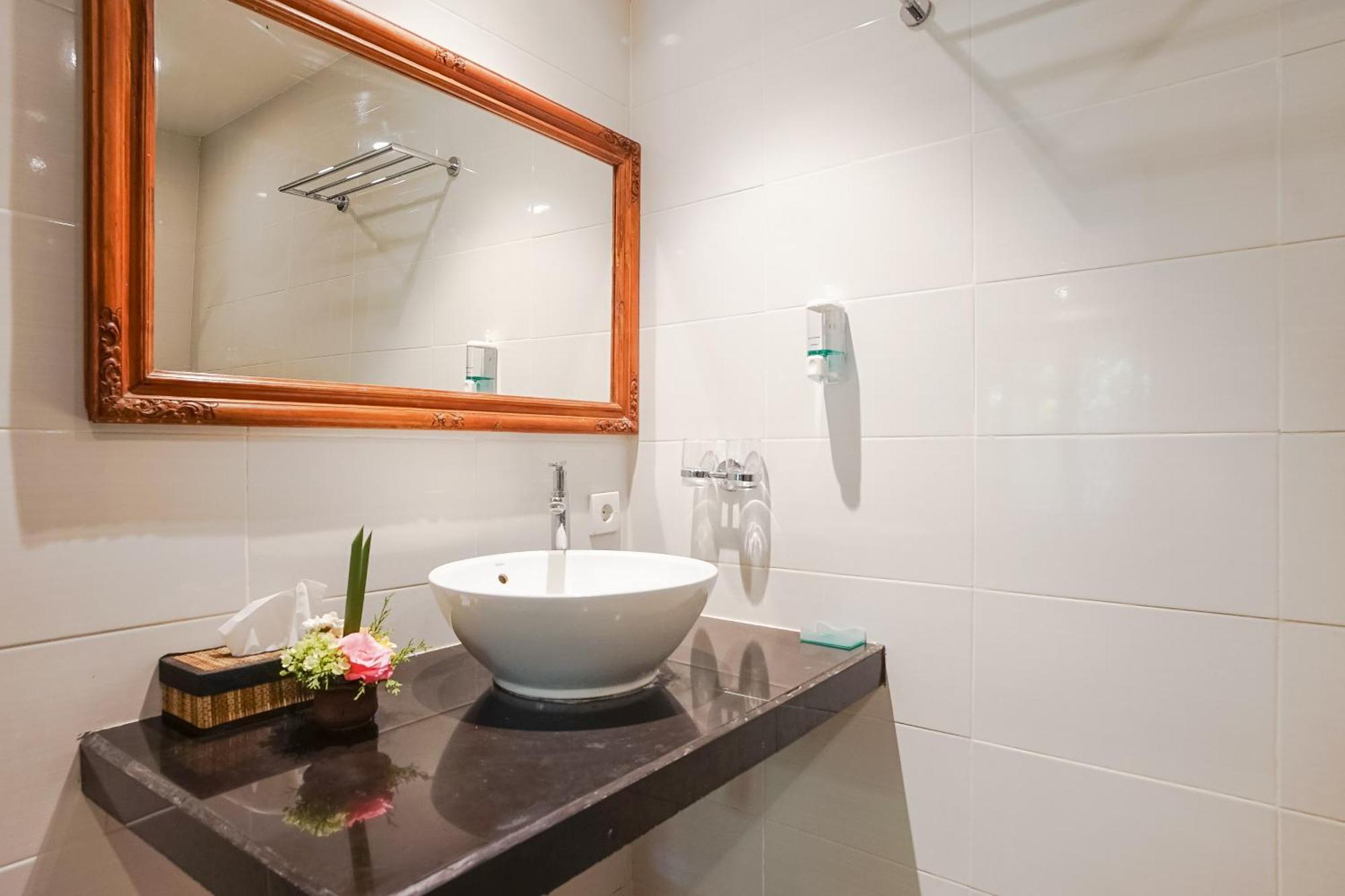 Wayan Guest house 2*